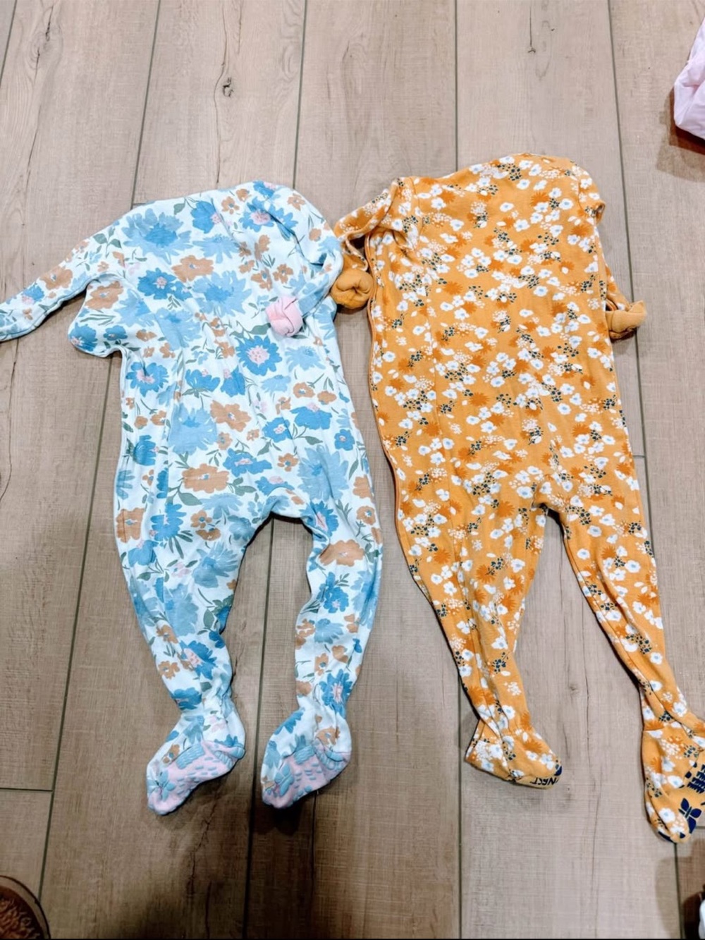 The Honest Company Floral Footed Pajama Set - Blue & Mustard